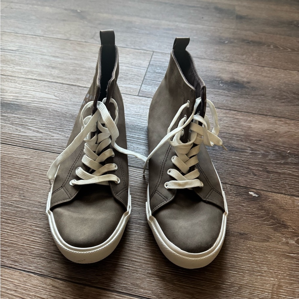 Star Wars Brown High-Top Sneakers